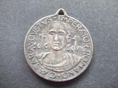 Ceasar Augustus Imperator Romano (2)